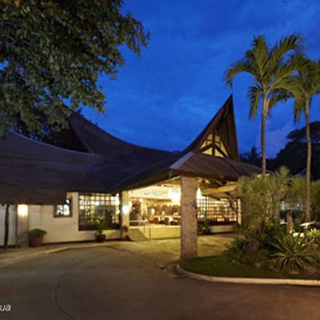 Matabungkay Beach Hotel Lian Exterior foto