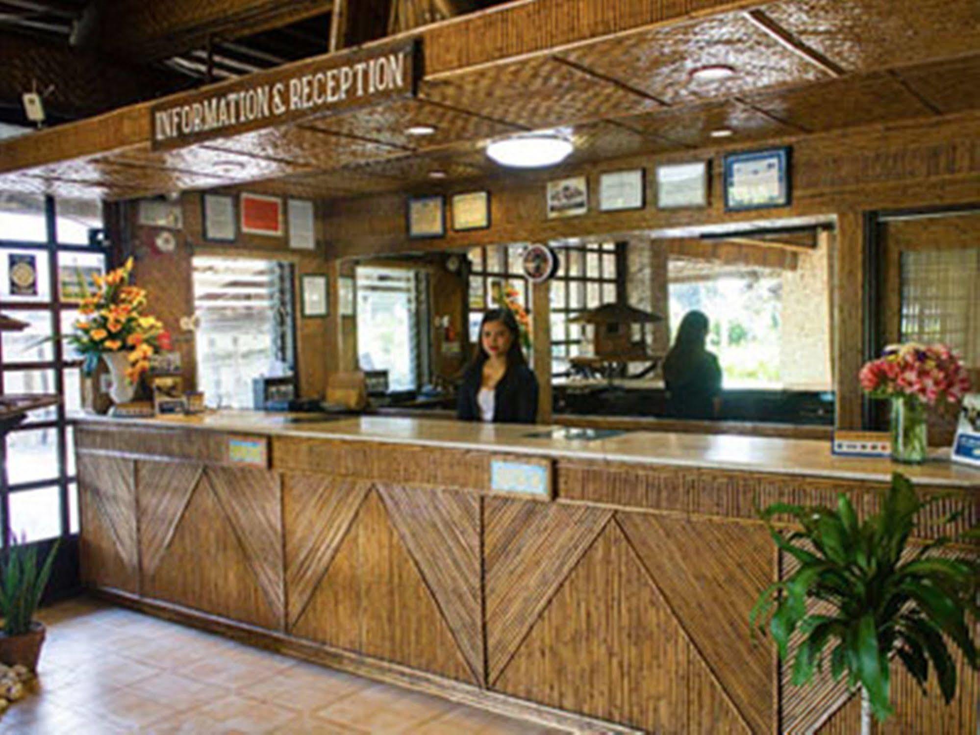 Matabungkay Beach Hotel Lian Exterior foto