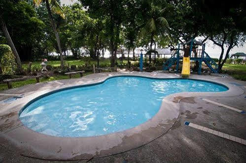 Matabungkay Beach Hotel Lian Exterior foto